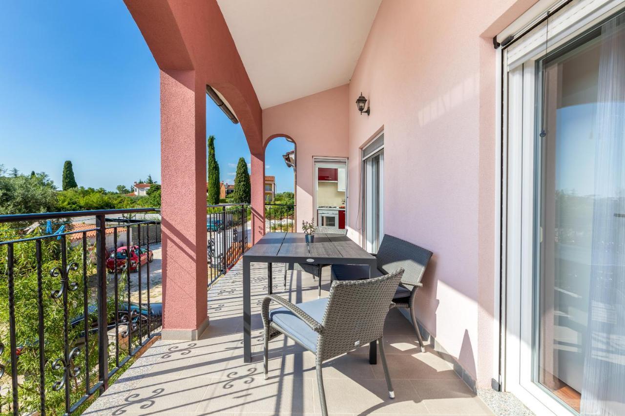 Apartman Vera Pula Extérieur photo