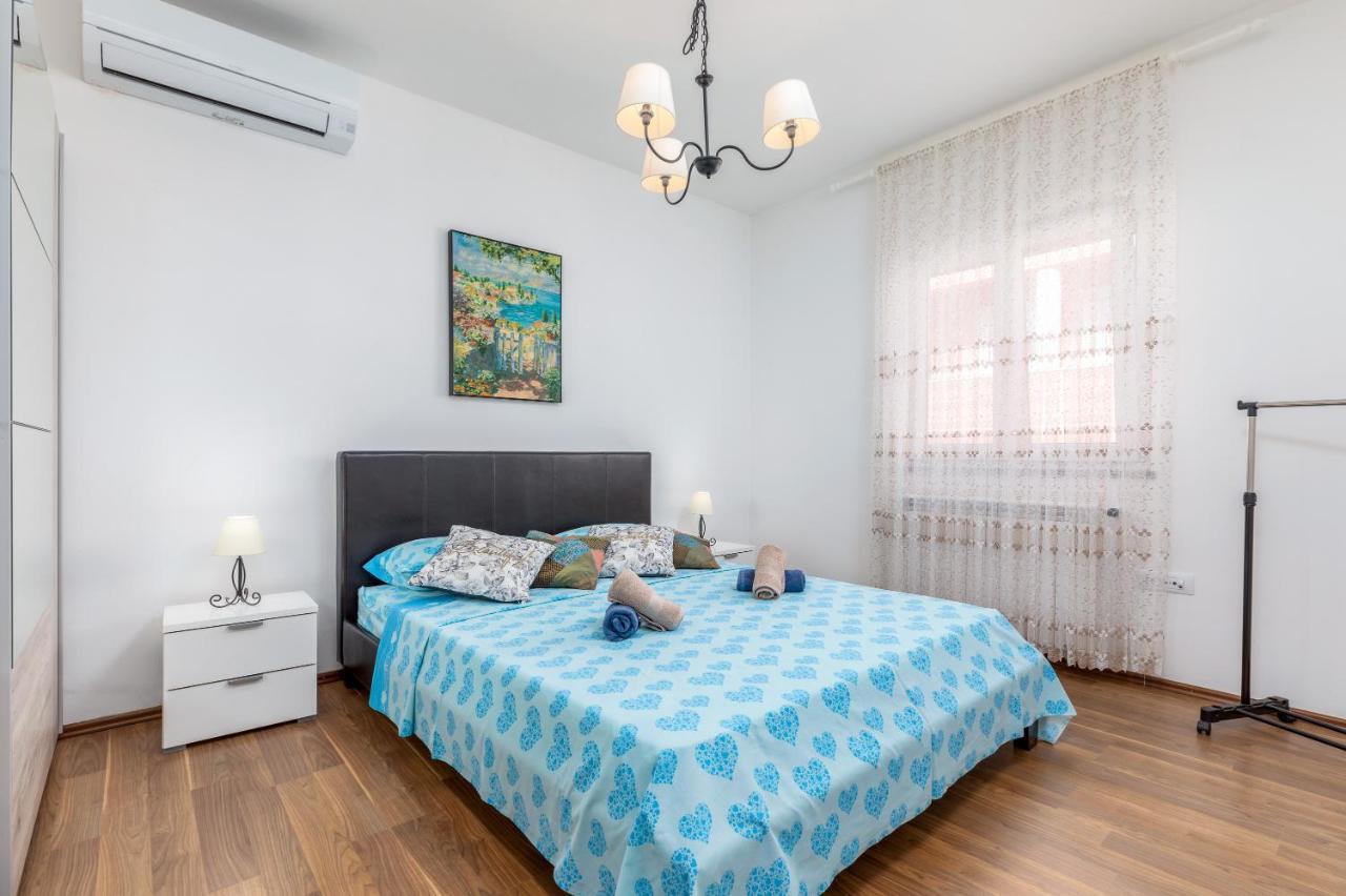 Apartman Vera Pula Extérieur photo